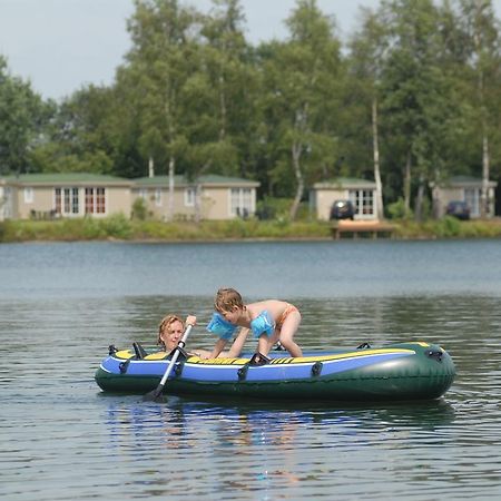 Roompot Recreatiepark De Tolplas Vriezenveen Exterior photo