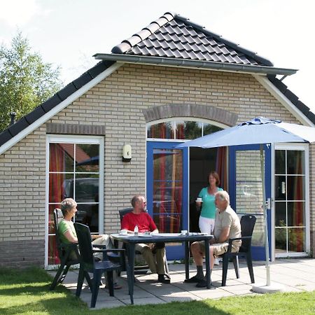 Roompot Recreatiepark De Tolplas Vriezenveen Exterior photo