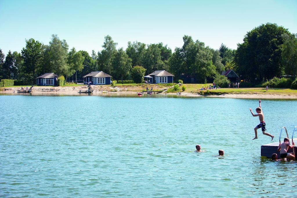 Roompot Recreatiepark De Tolplas Vriezenveen Exterior photo